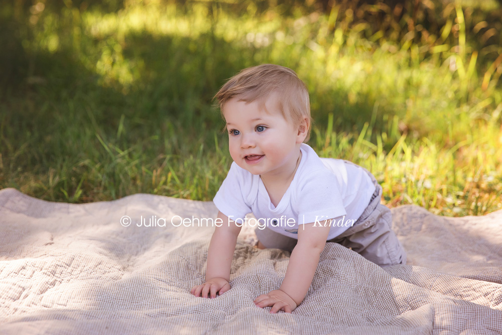 julia-oehme-familienfotos-kinderfotos-park-familienfotografie-draußen-leipzig-halle-chemnitz (7)