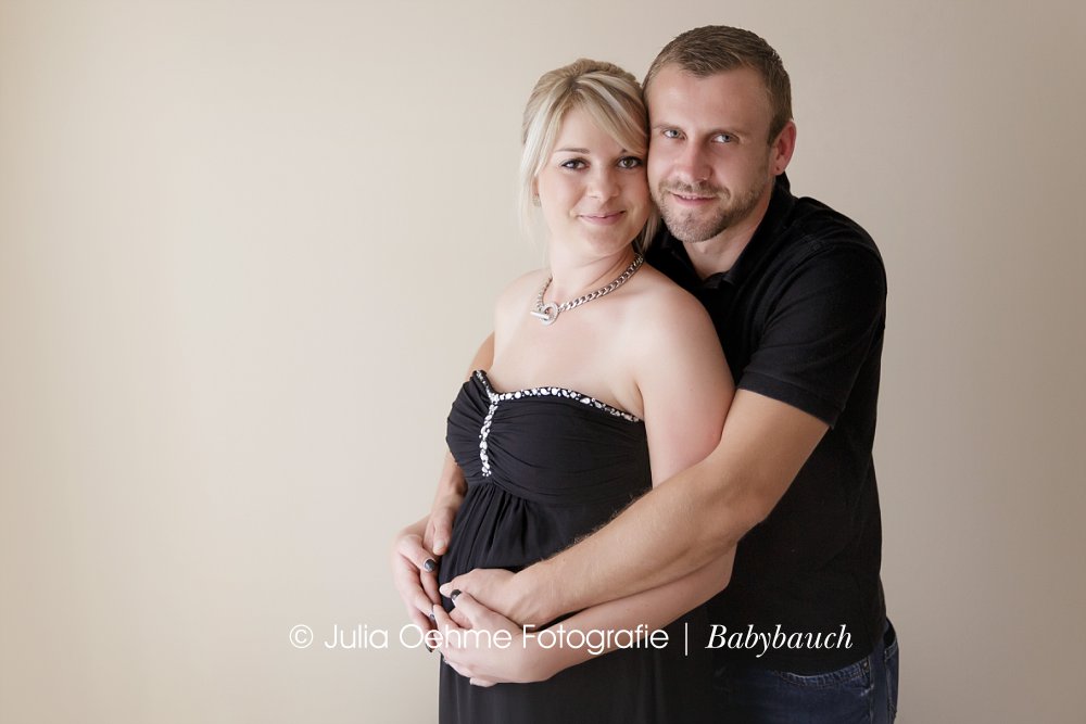 babybauchfotos und babyfotos altenburg leipzig chemnitz schwangerschaftsshooting mit babybauch neugeborenenfotos mit baby junge leipzig julia oehme (7)