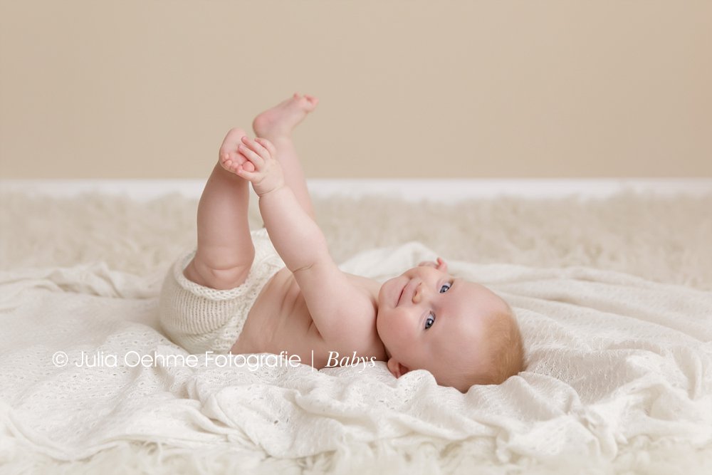 baby fotos 5 monate mädchen fotoshooting leipzig babyfotograf julia oehme halle dresden chemnitz babyfotografie (7)