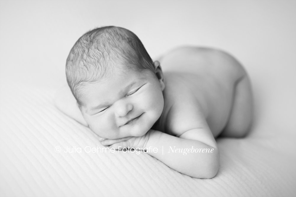 neugeborenenbilder babyfotos fotograf babyfotografie neugeborene newborn junge babybilder leipzig halle dresden chemnitz julia oehme (9)