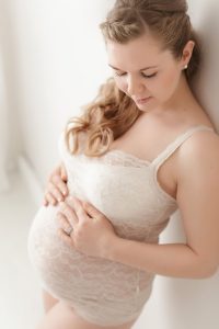 schwangerschaftsfotos leipzig schwanger fotos babybauch babyfotograf fotoshooting chemnitz dresden eilenburg wurzen halle jena berlin julia oehme fotografie