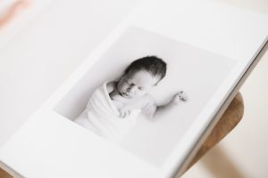 fotoalbum fotoshooting baby fotobuch neugeborenenfotos julia oehme
